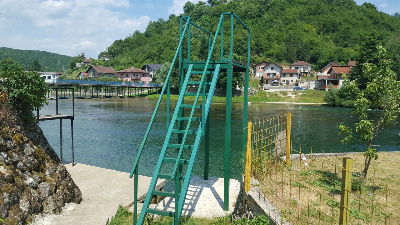 Vacation Home Sajra Kulen Vakuf Luaran gambar