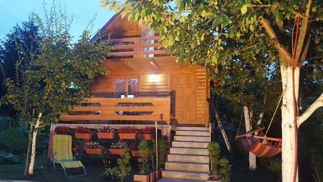 Vacation Home Sajra Kulen Vakuf Luaran gambar