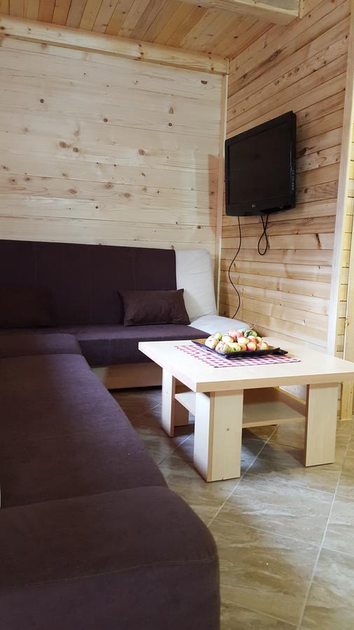 Vacation Home Sajra Kulen Vakuf Luaran gambar